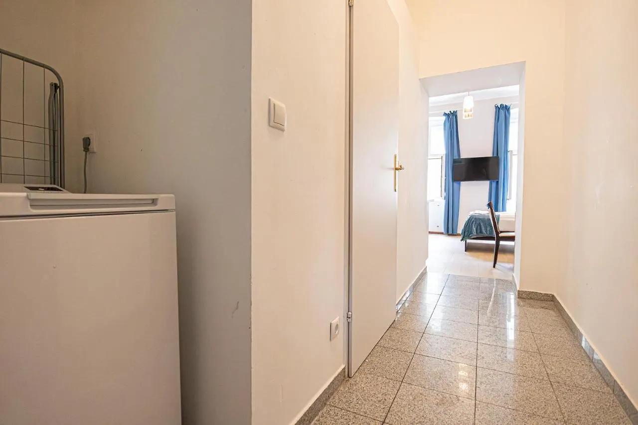 Cozy & Stylish 1-Br Studio Retreat-Perfect Getaway Vienna Apartment