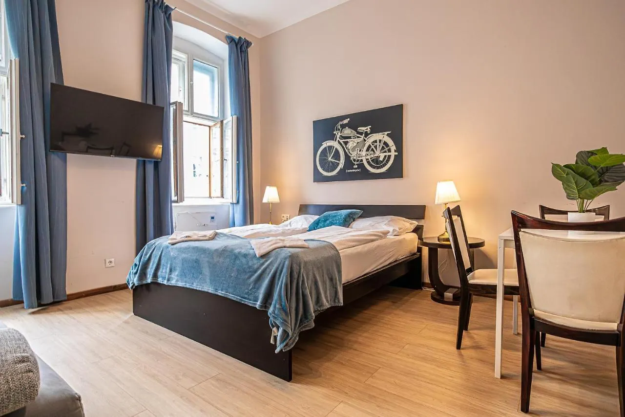 Cozy & Stylish 1-Br Studio Retreat-Perfect Getaway Vienna Apartment